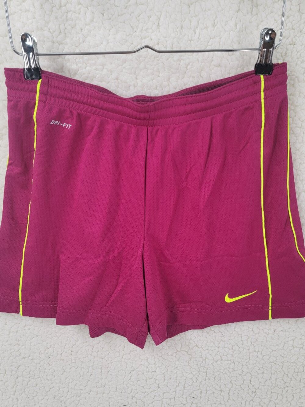 Nike Dri-Fit Women's Athletic Shorts Size Small Magenta Pink Yellow Piping